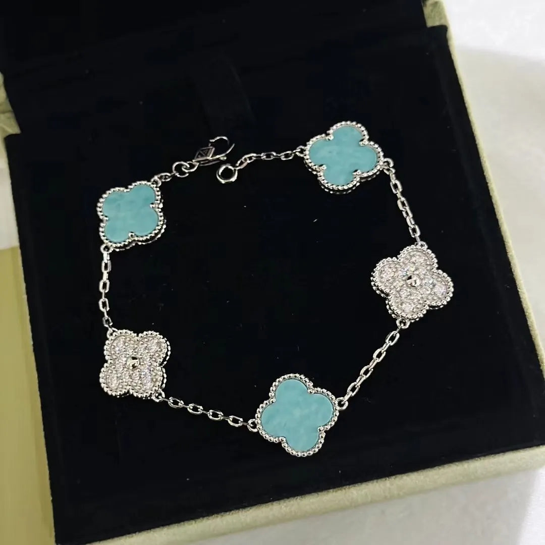 Van Cleef & Arpels Four-leaf clover mint blue bracelet