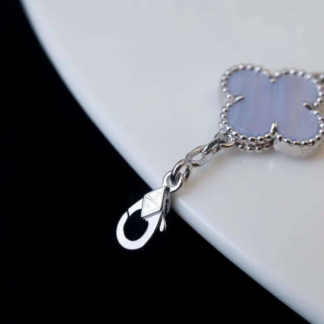 Van Cleef & Arpels Four-leaf clover purple chalcedony bracelet