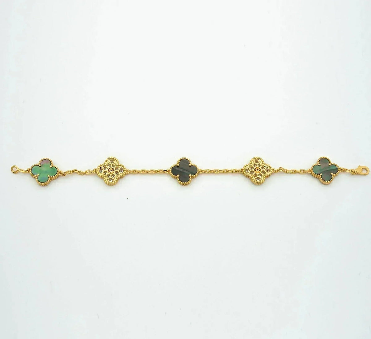 New CLOVER 5 MOTIF GRAY MOP BRACELET COLLECTION