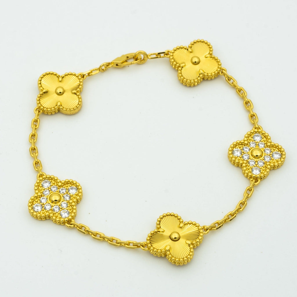 New  CLOVER 5 MOTIF LASER BRACELET COLLECTION