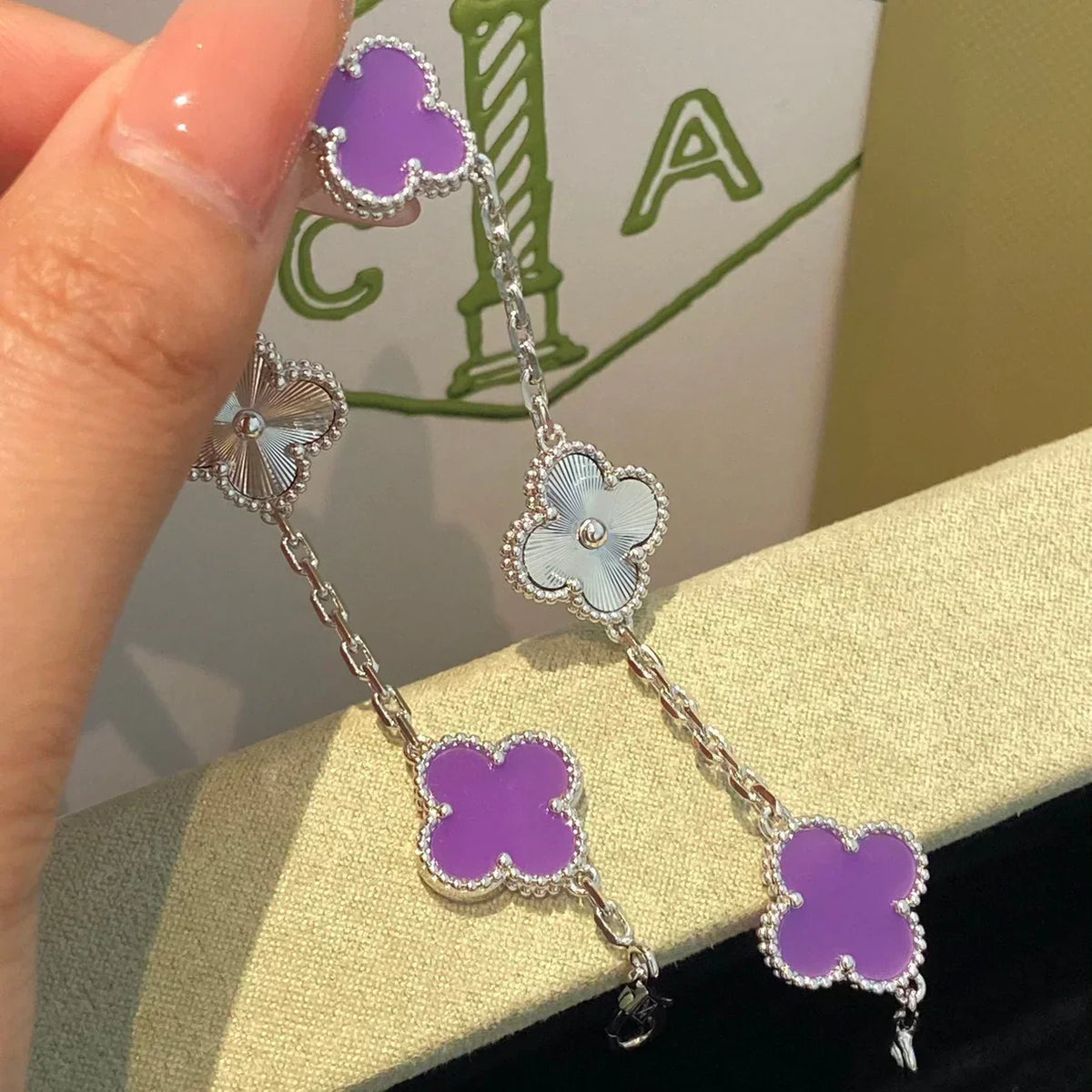 New  CLOVER 5 MOTIF VIOLET BRACELET COLLECTION