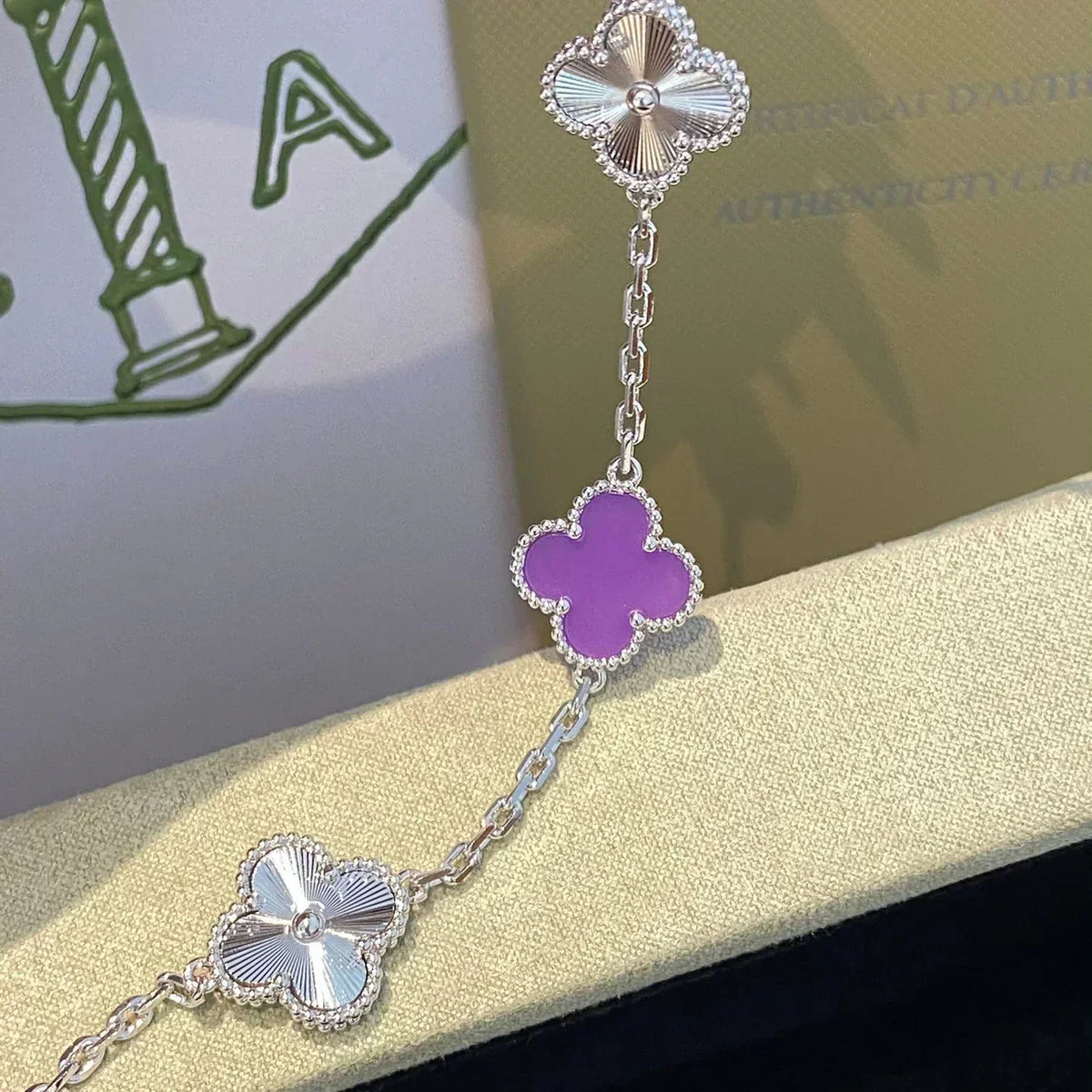 New  CLOVER 5 MOTIF VIOLET BRACELET COLLECTION