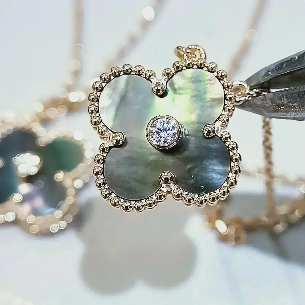 CLOVER 15MM DIAMOND AND MOTHER-OF-GREY NECKLACE