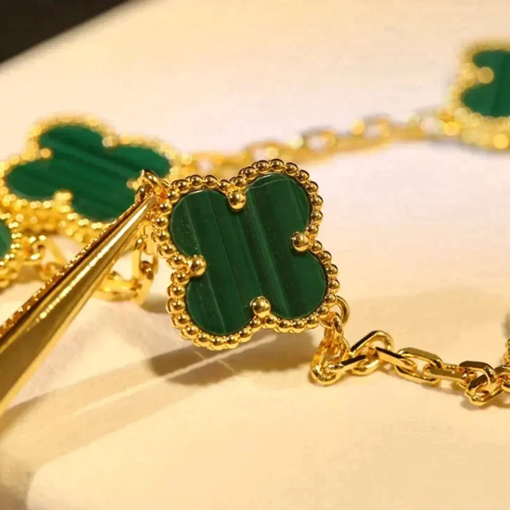 New  CLOVER 5 MOTIF MALACHITE BRACELET COLLECTION