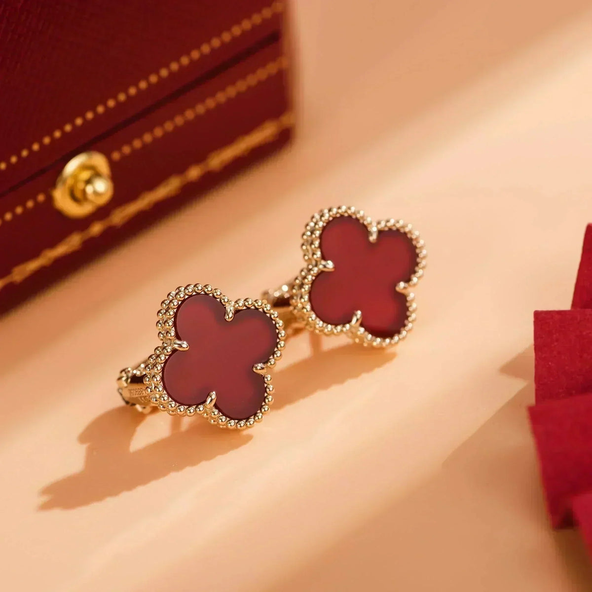 CLOVER MEDIUM 1 MOTIFS CARNELIAN  EARRINGS