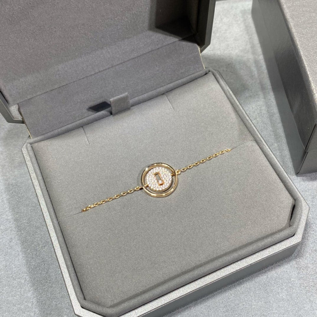 MOVE DIAMOND PAVED BRACELET