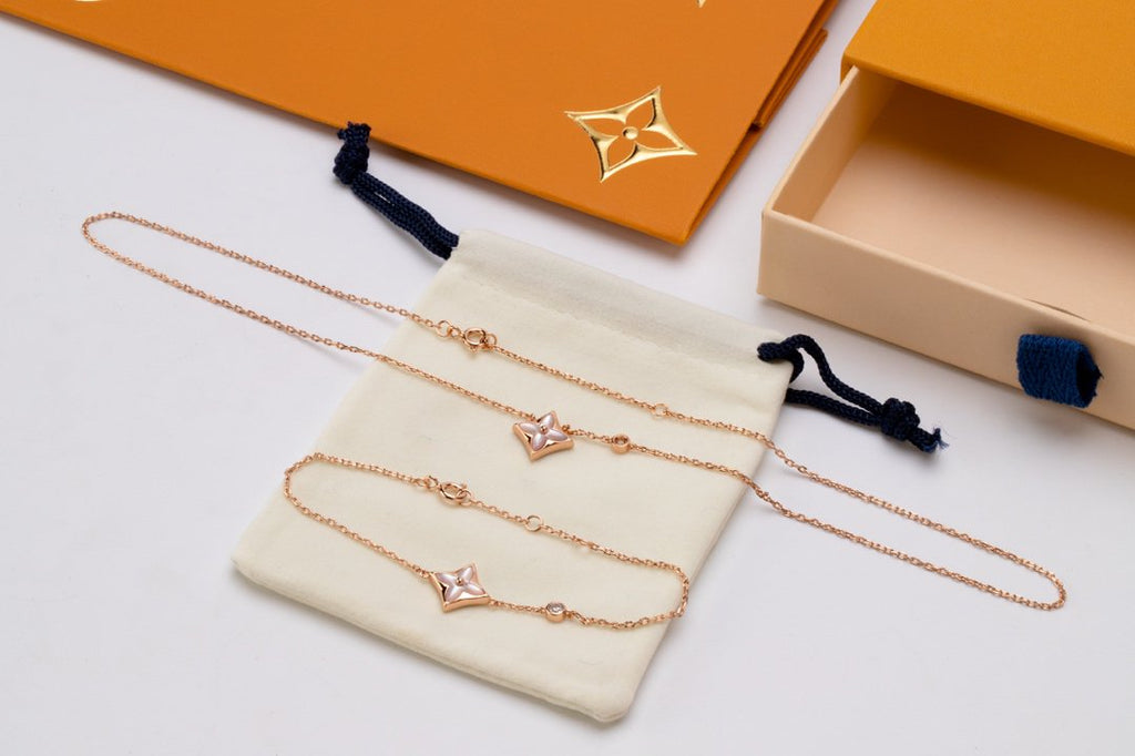 STAR PINK MOP 1 DIAMOND PINK GOLD NECKLACE