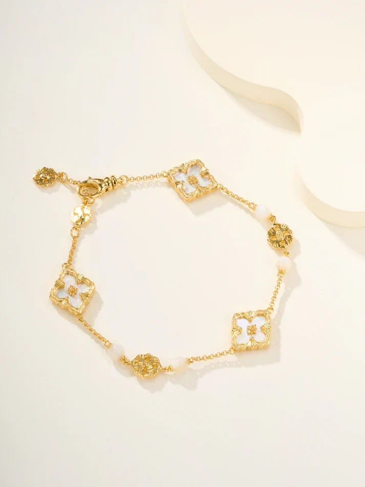 B.C.L ENAMELED Three-Flower Bracelet£¨Trumpet)