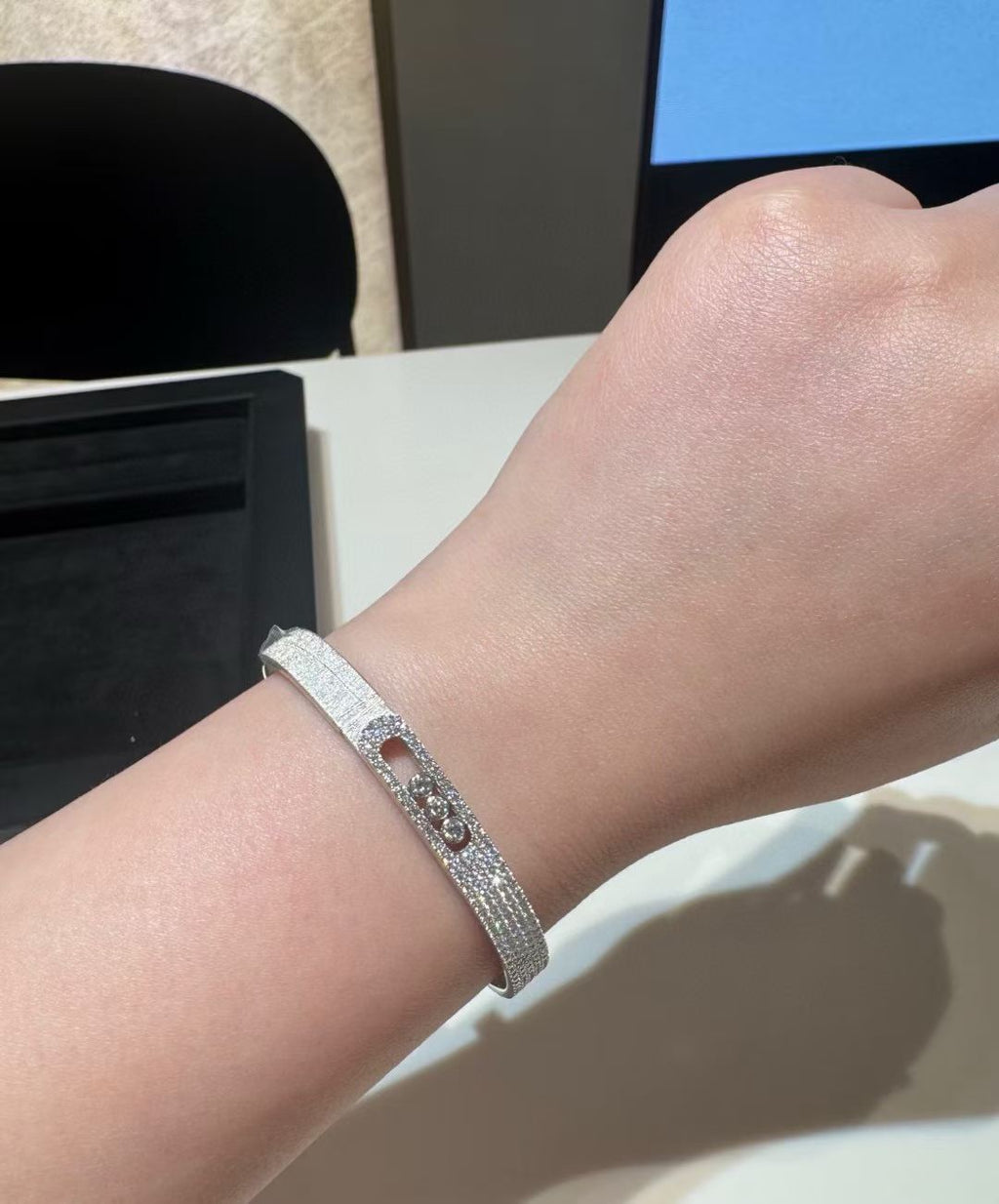2026 BRAND-NEW FROSTED BRACELET WITH DIAMONDS THREE COLORS