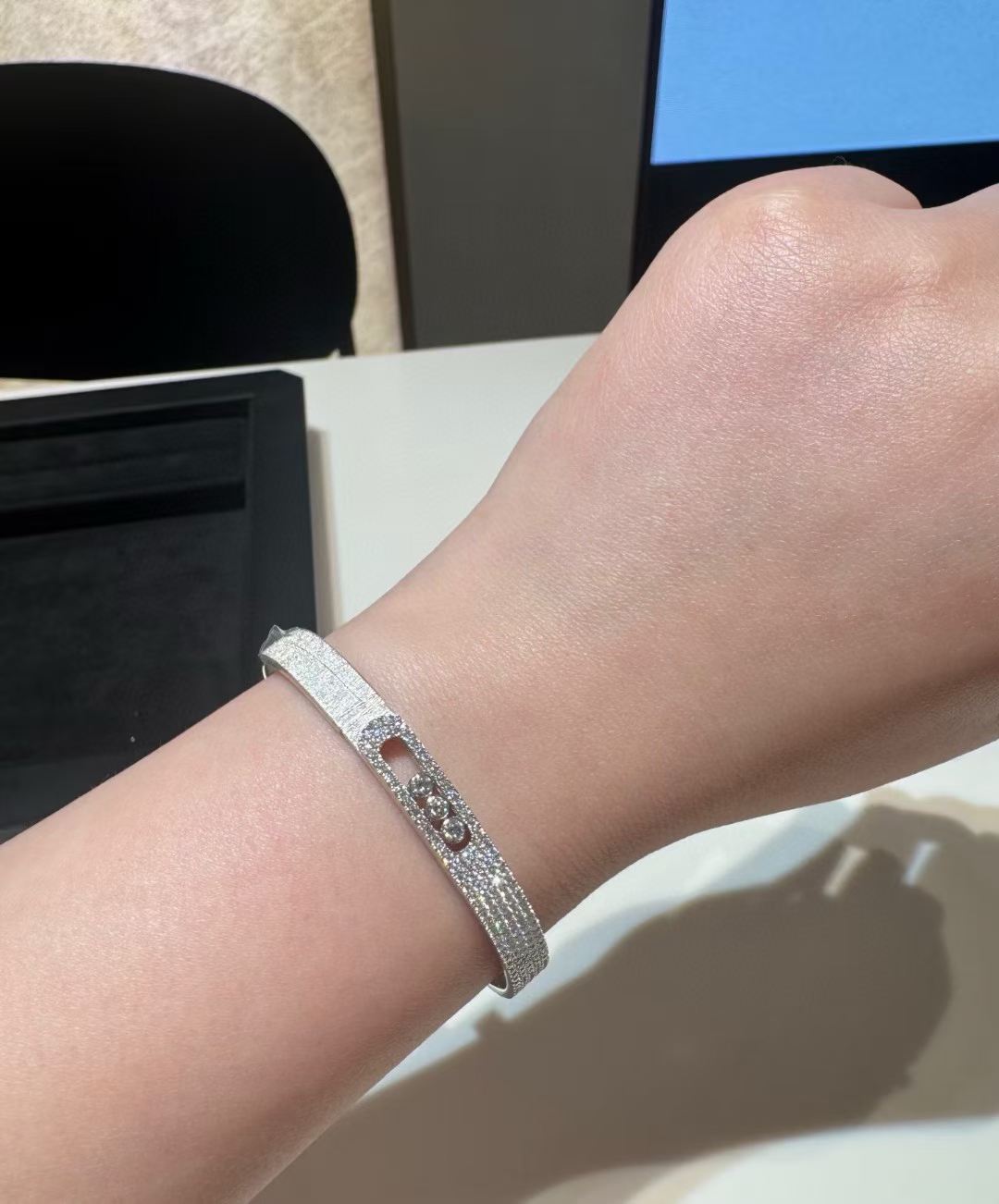 2026 BRAND-NEW FROSTED BRACELET WITH DIAMONDS THREE COLORS