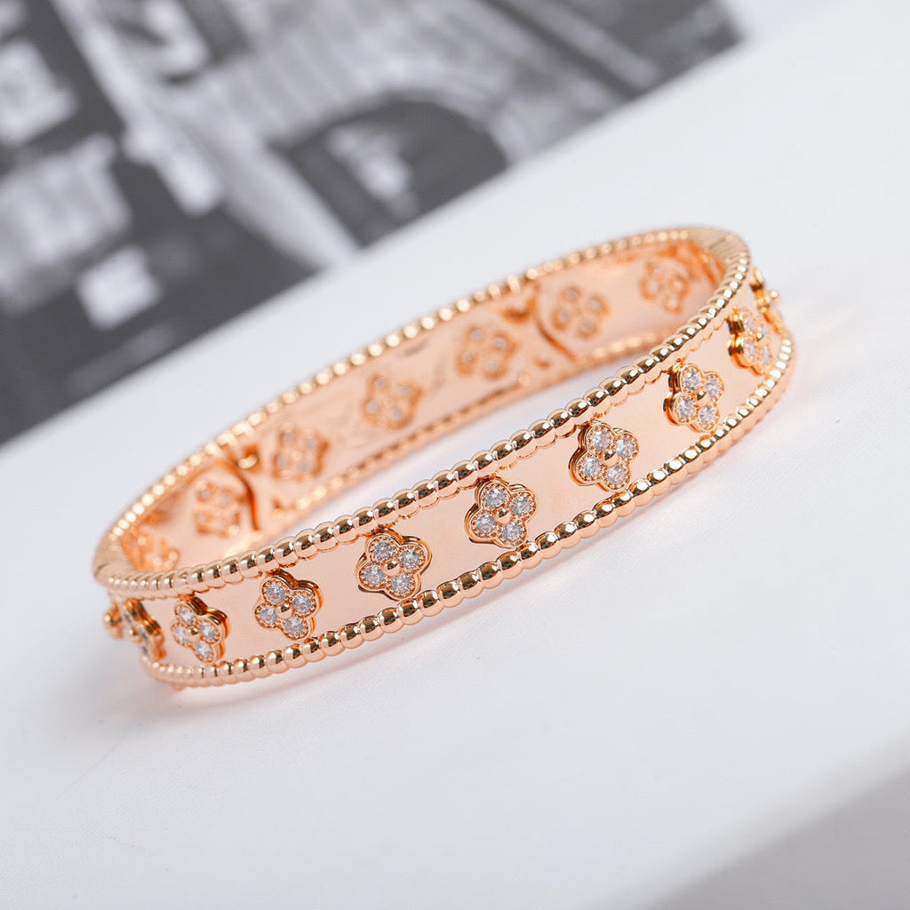 CLOVER BRACELET 8MM DIAMONDS