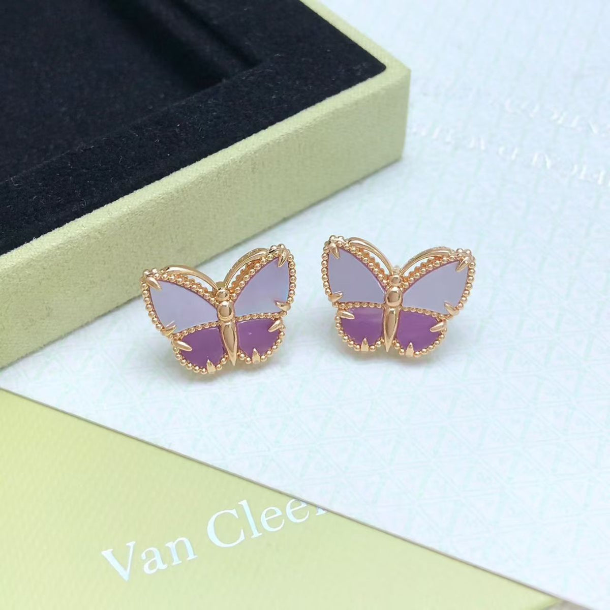 26 NEW CLOVER LUCKY LIGHT PURPLE SET