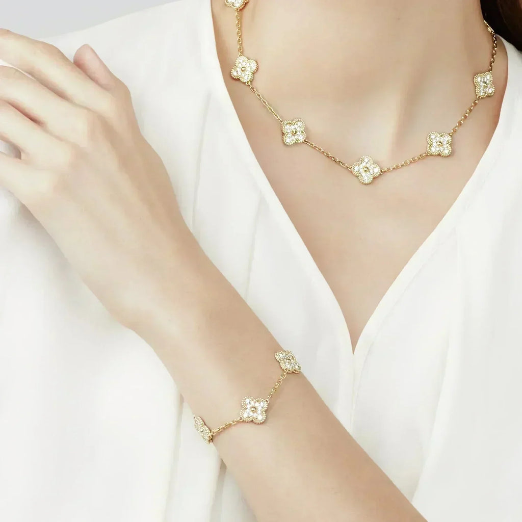 New  CLOVER 5 MOTIF FULL DIAMOND BRACELET COLLECTION