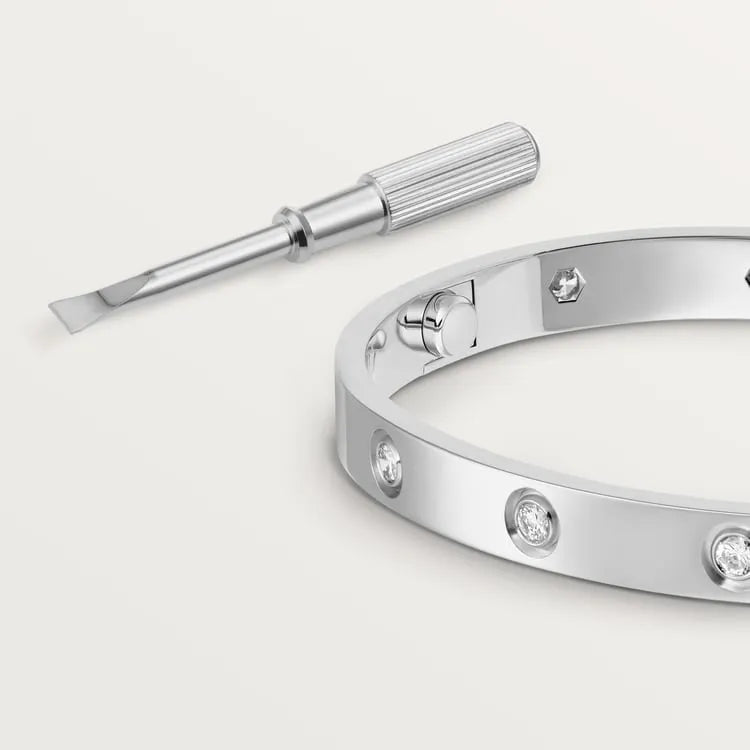 LOVE BRACELET, 10 DIAMONDS