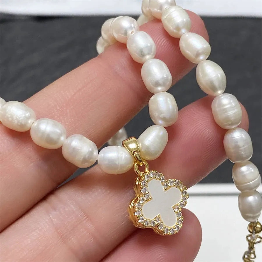 Chanel pearl four-leaf clover black and white double wear necklace