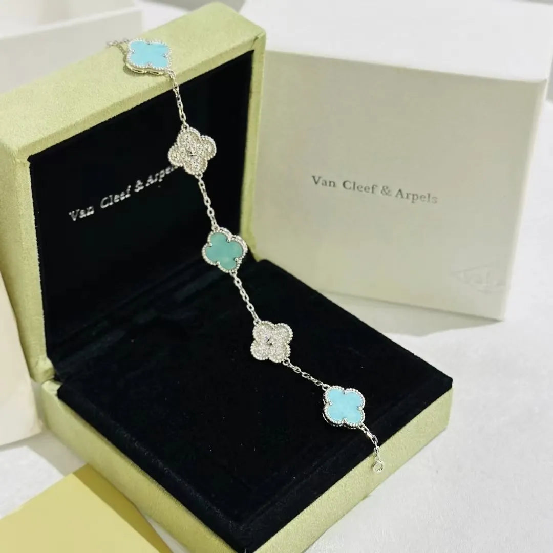 Van Cleef & Arpels Four-leaf clover mint blue bracelet