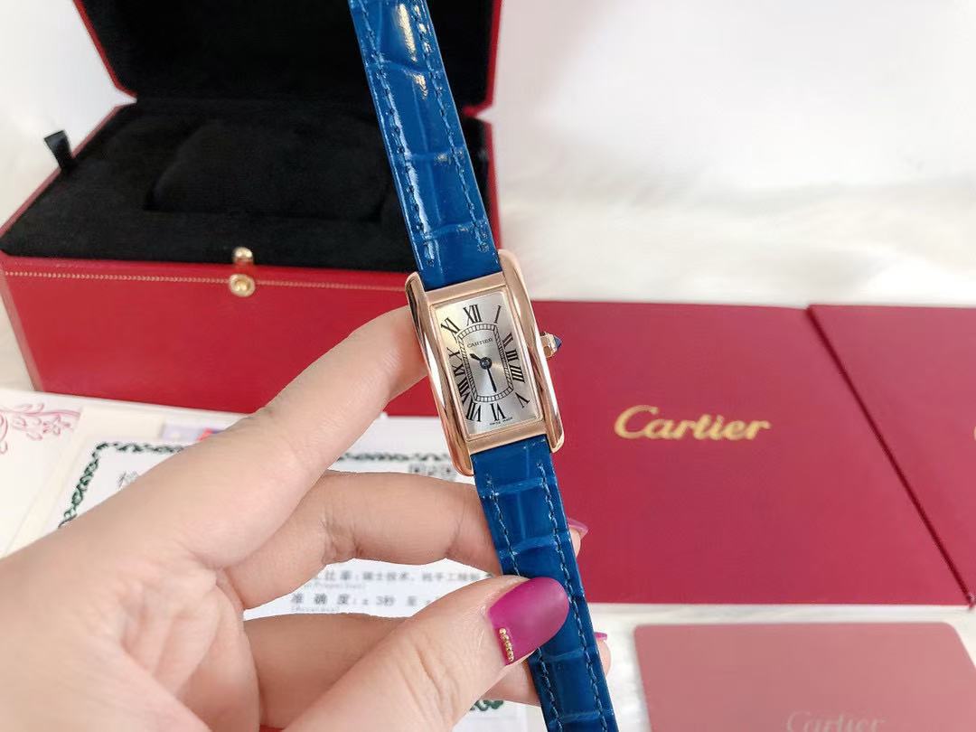 CARTIER Tank Américaine Watch Small Model, Quartz Movement, Rose Gold, Leather