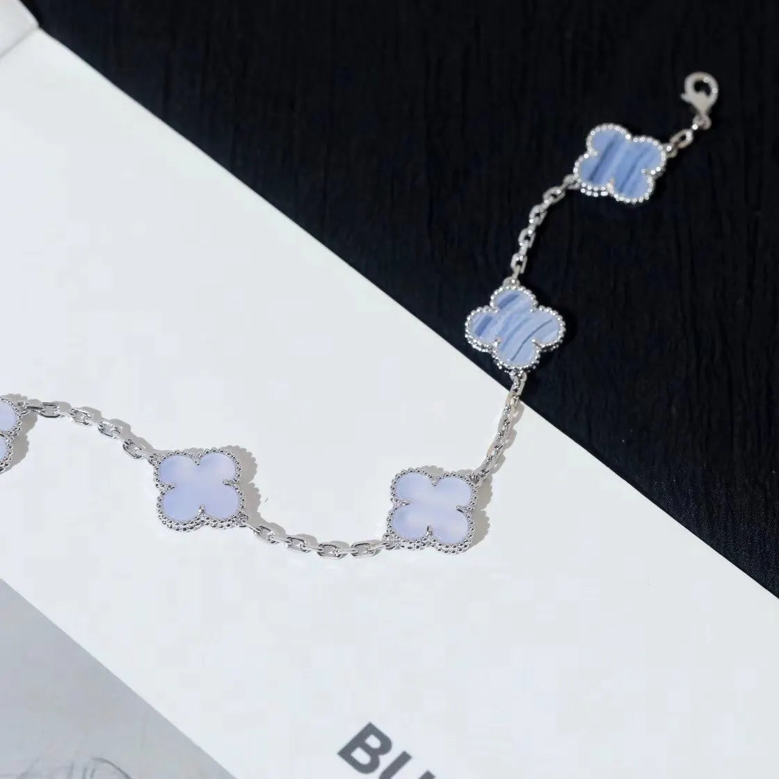 Van Cleef & Arpels Four-leaf clover purple chalcedony bracelet