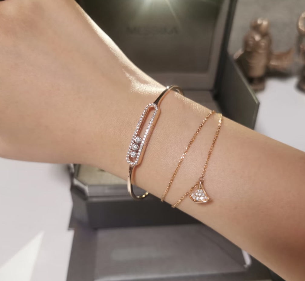 Move Pavé Diamond Bangle Bracelet M