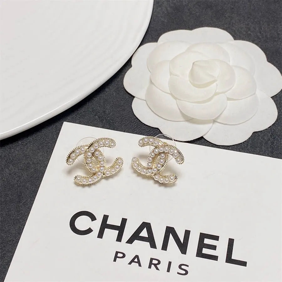Chanel double C simple pearl earrings