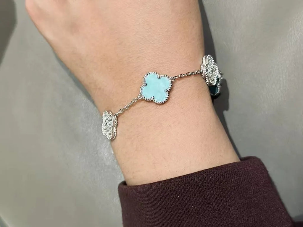 Van Cleef & Arpels Four-leaf clover mint blue bracelet