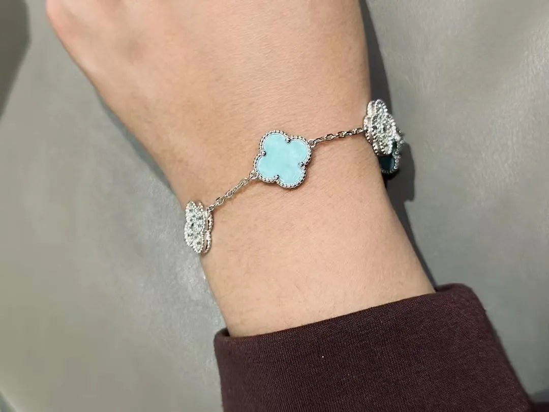 Van Cleef & Arpels Four-leaf clover mint blue bracelet