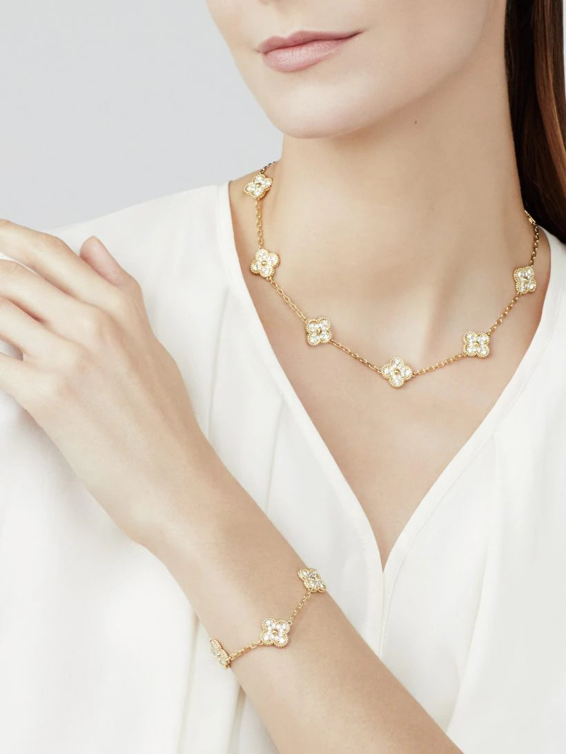 Van Cleef NEW IN Alhambra necklace, 10 charms