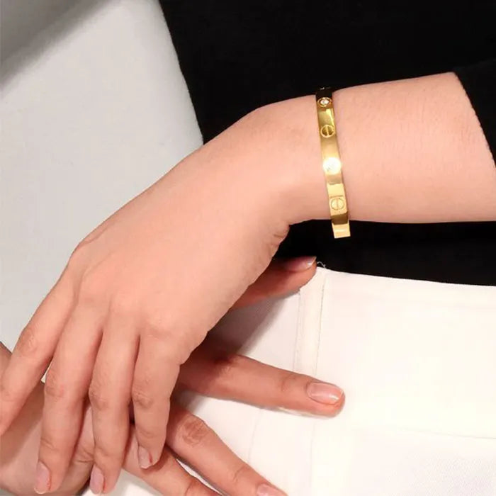 LOVE BRACELET [Best Selling Style]