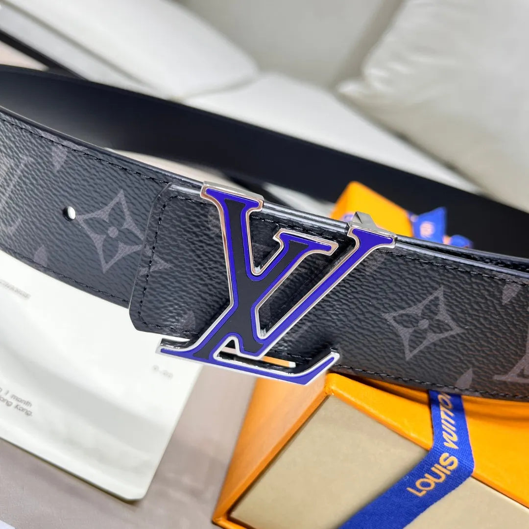 Louis Vuitton LV INITIALES 4CM