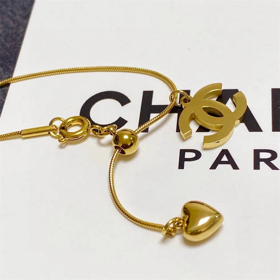 Chanel double C retractable collarbone necklace