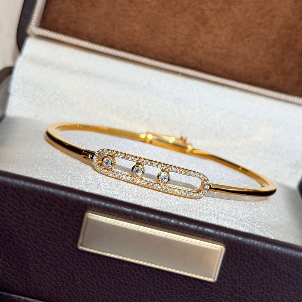 Move Pavé Diamond Bangle Bracelet M