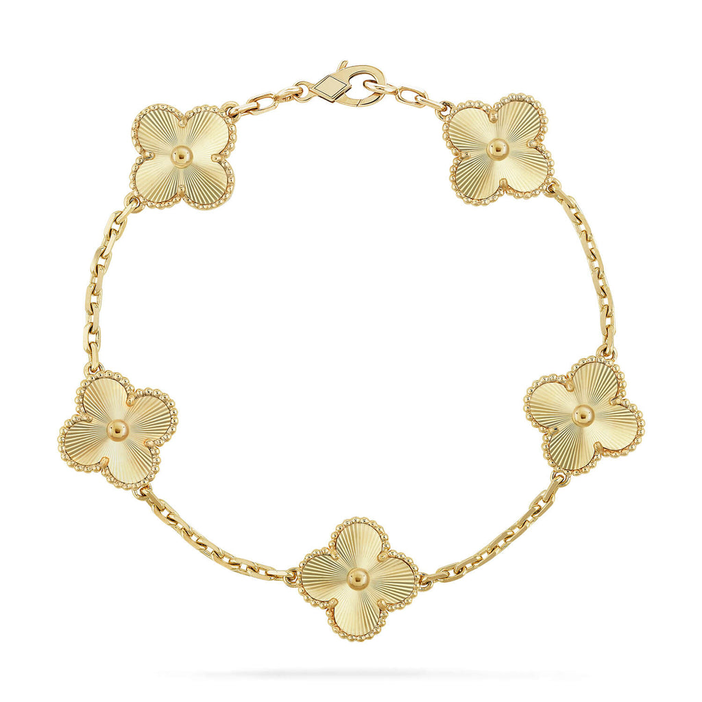 New  CLOVER 5 MOTIF LASER BRACELET COLLECTION