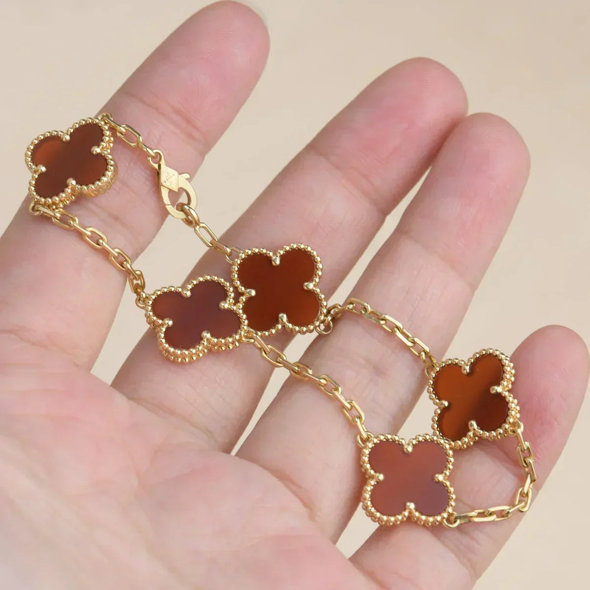 New  CLOVER 5 MOTIF RED CORNELIAN BRACELET COLLECTION