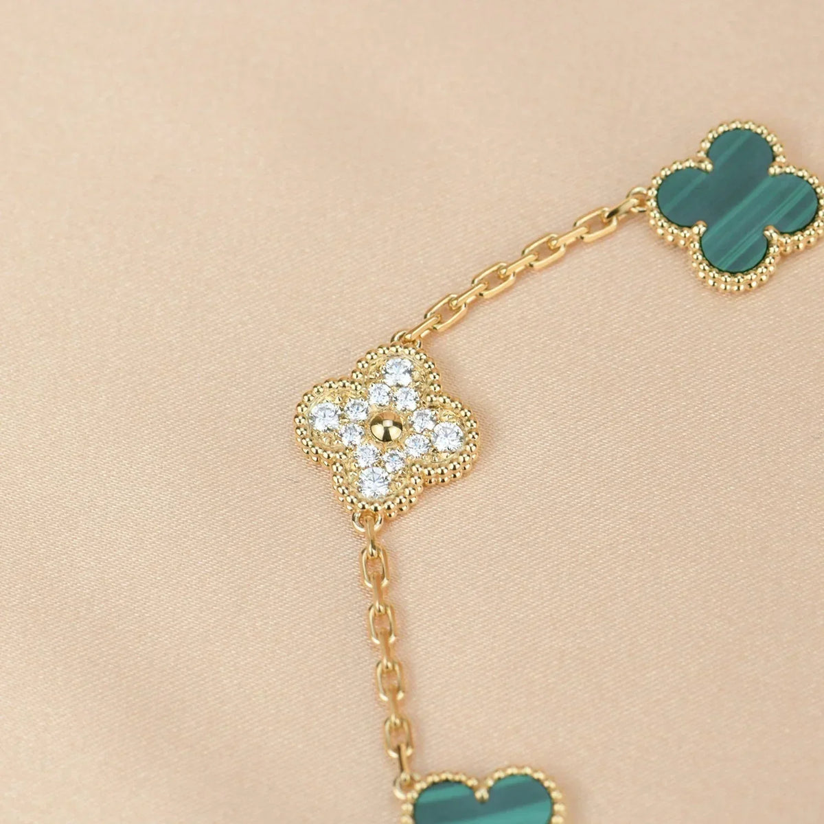 New  CLOVER 5 MOTIF MALACHITE BRACELET COLLECTION