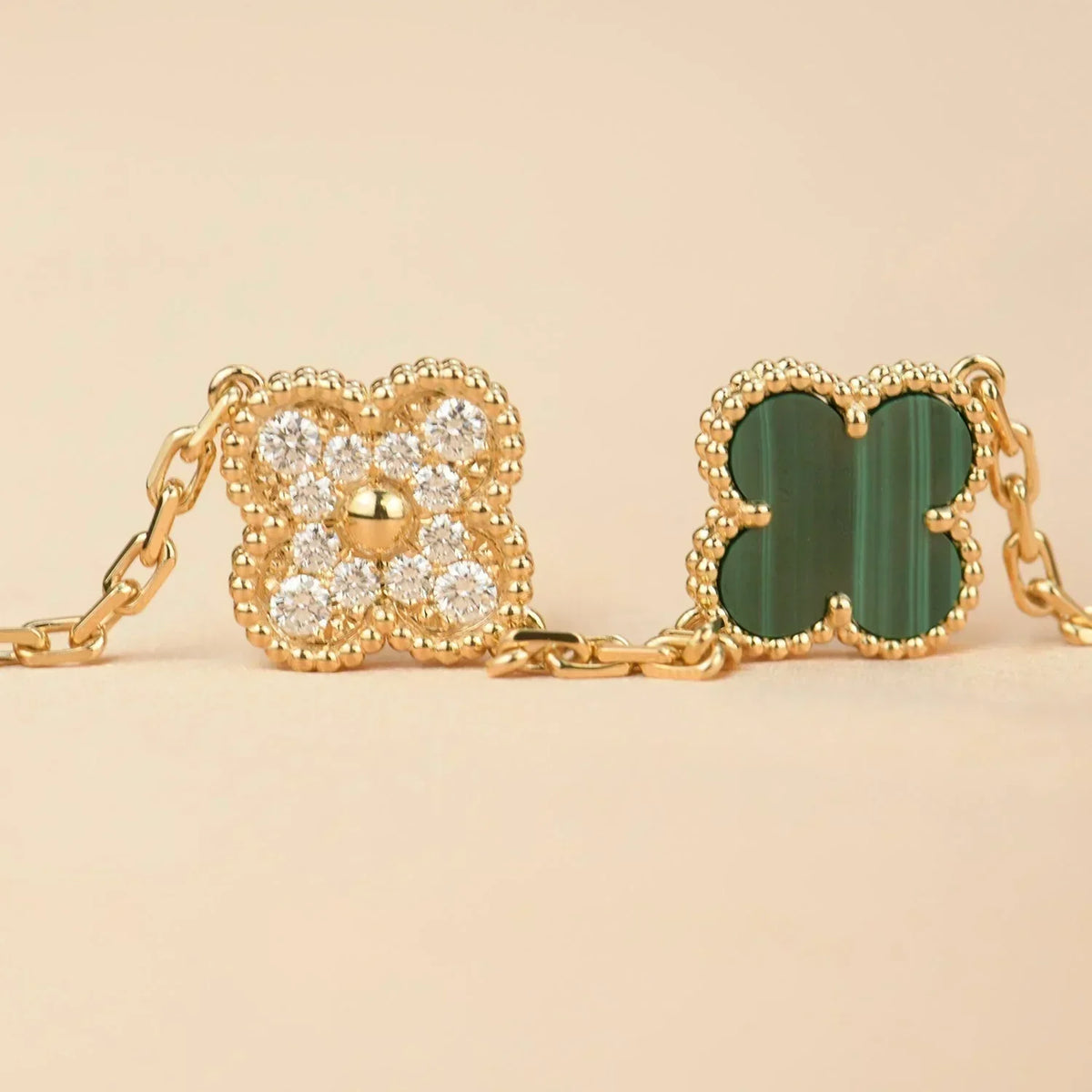 New  CLOVER 5 MOTIF MALACHITE BRACELET COLLECTION