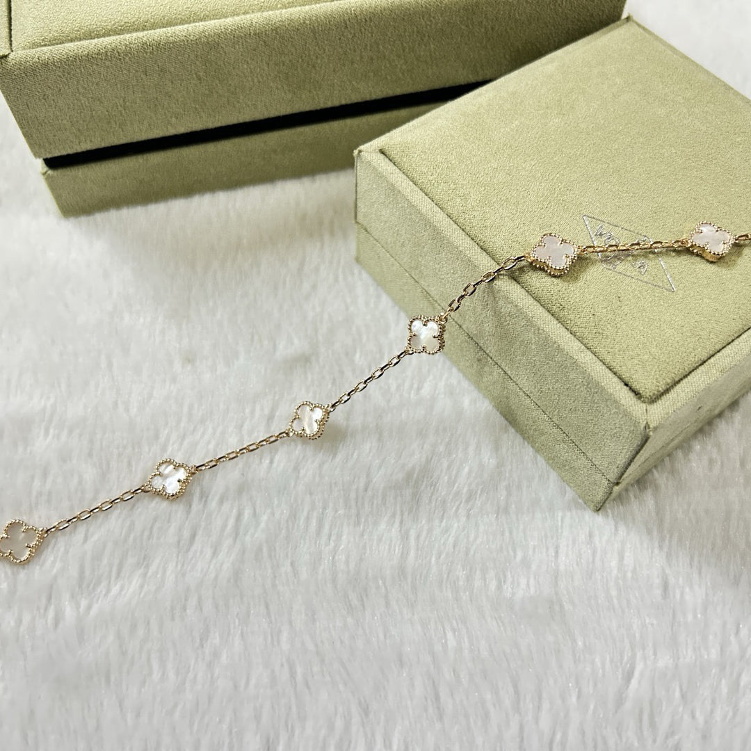 CLOVER 6 MOTIF WHITE MOP BRACELET
