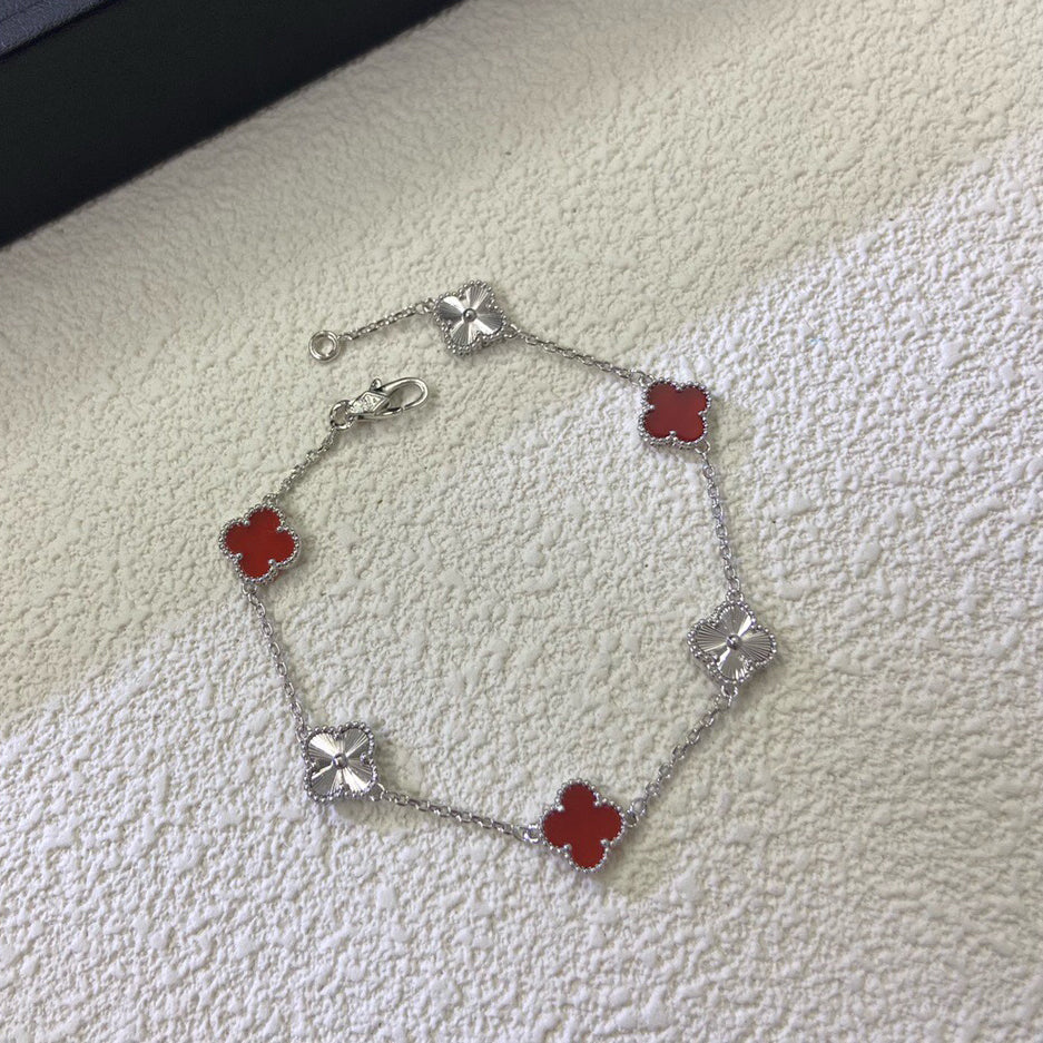 CLOVER 6 MOTIF RED AGATE LASER BRACELET