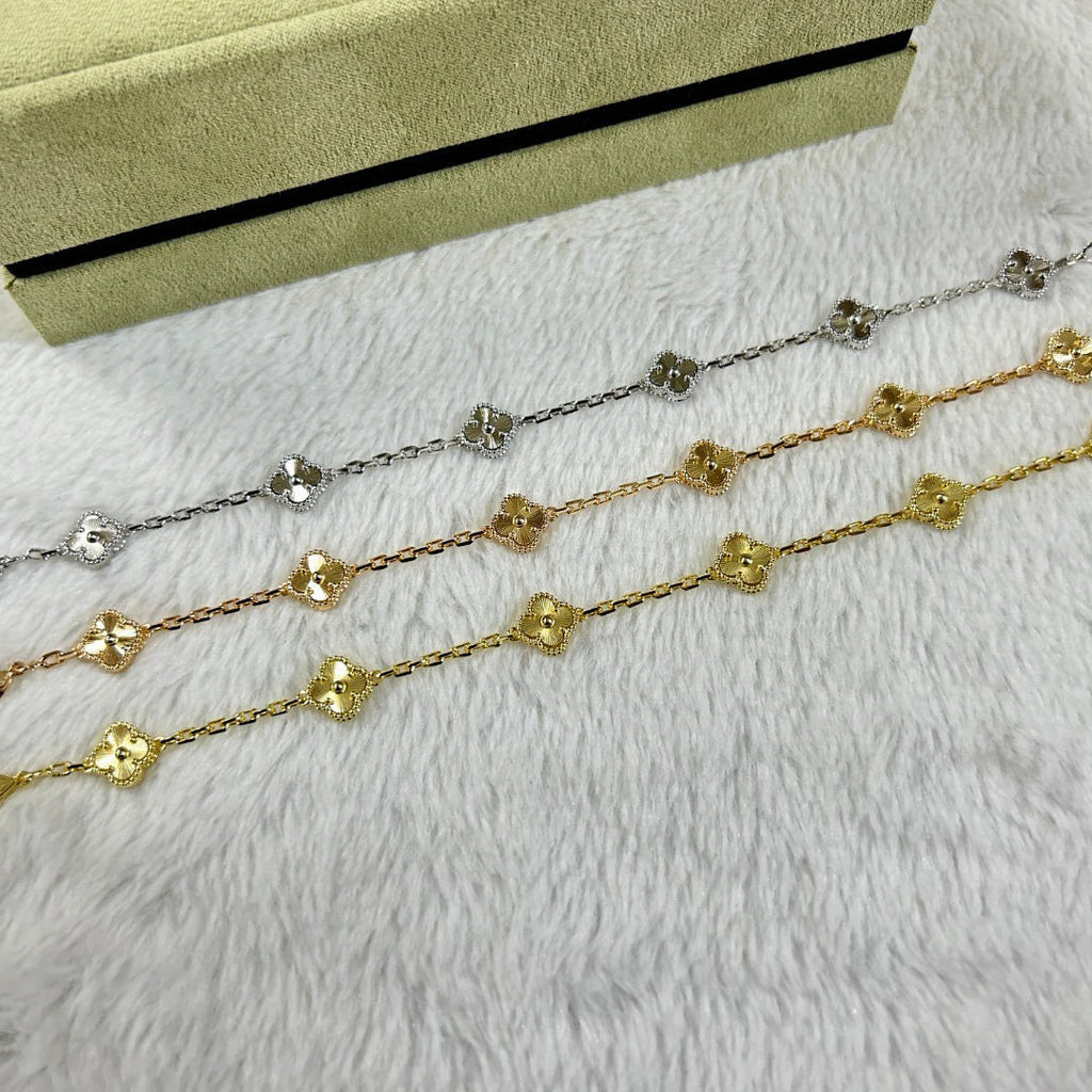 New CLOVER 6 MOTIF DIAMOND BRACELET