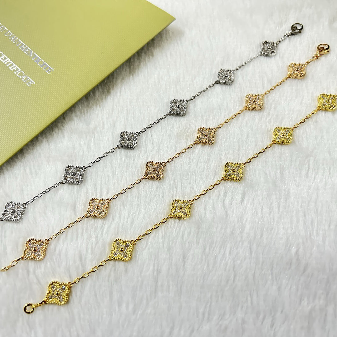 New CLOVER 6 MOTIF DIAMOND BRACELET