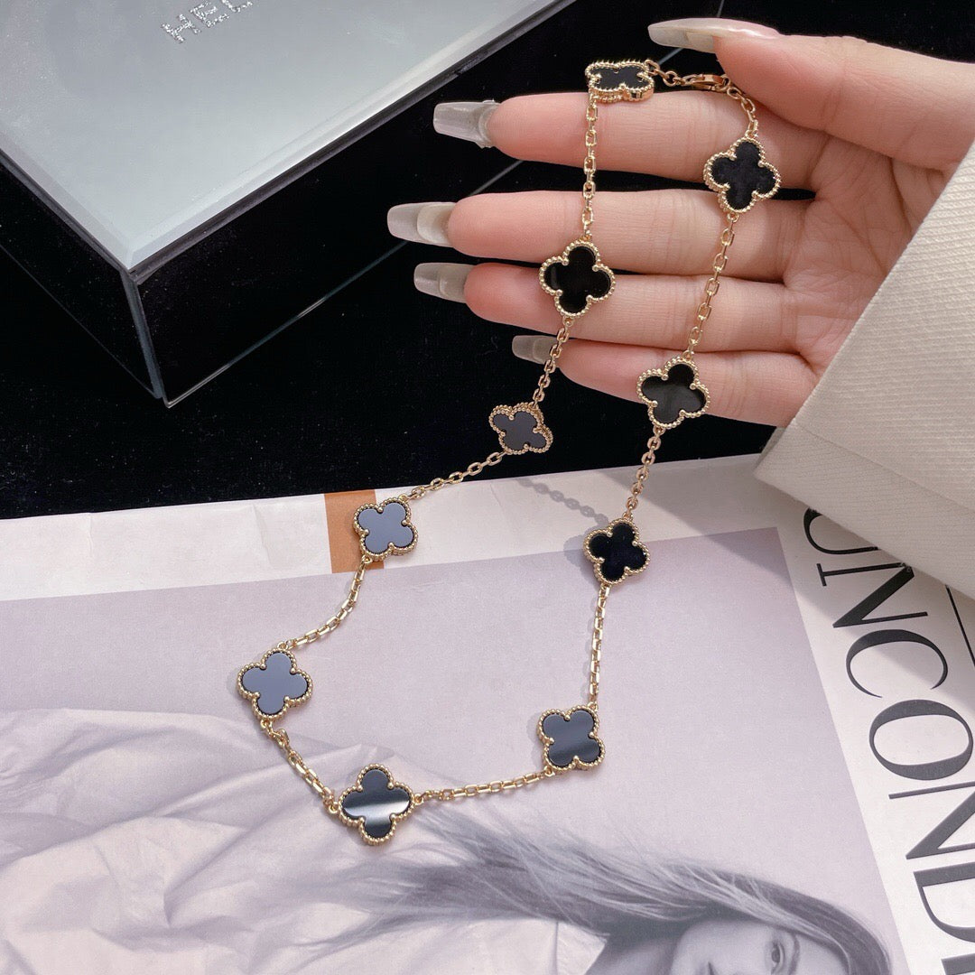 CLOVER 10 MOTIFS ONYX NECKLACE
