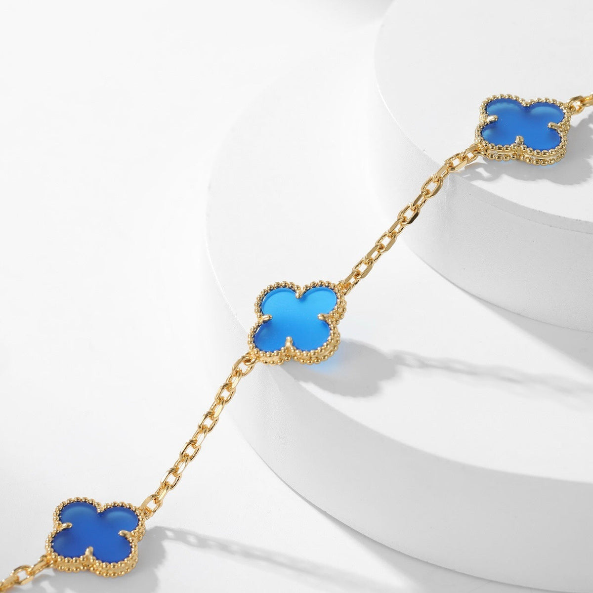 CLOVER 10 MOTIFS BLUE AGATE NECKLACE