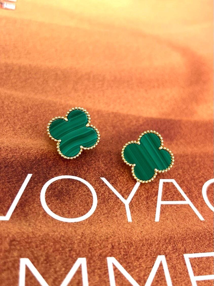CLOVER LARGE (20mm) 1 MOTIFS GREENER MOP STUD EARRINGS
