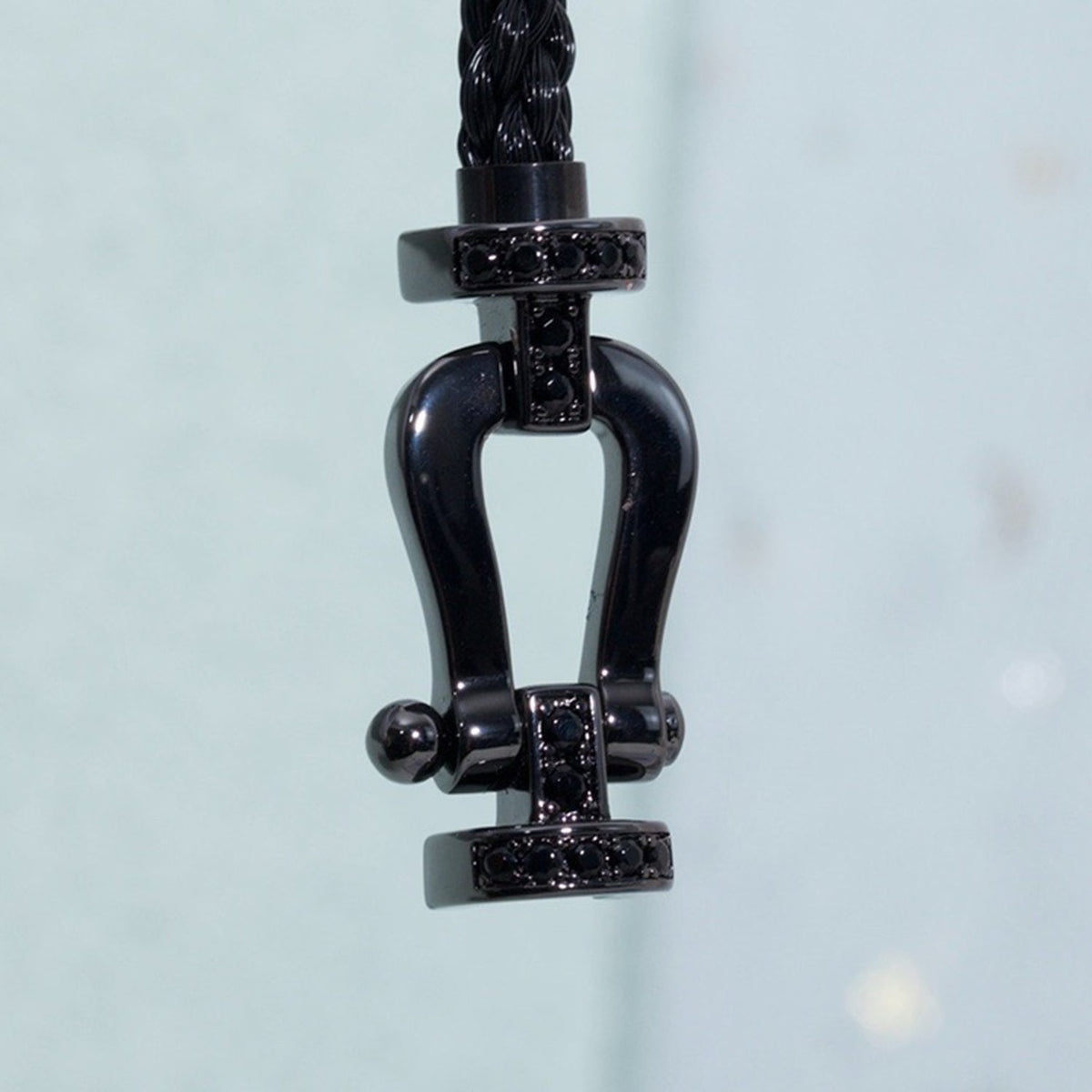 FORCE LARGE SERIES HORSESHOE BLACK SAMURAI BRACELET