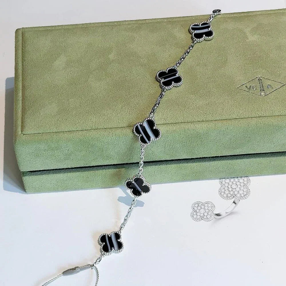 New  CLOVER 5 MOTIF PULSAR STONE BRACELET COLLECTION