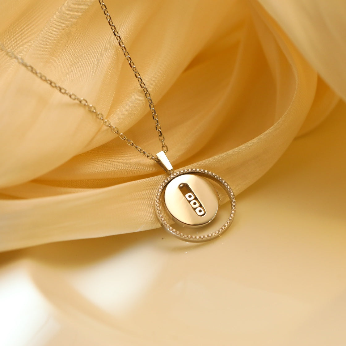 MOVE MM SILVER DIAMOND NECKLACE