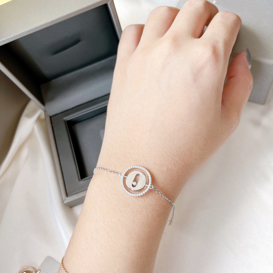 MOVE PAVED DIAMOND BRACELET