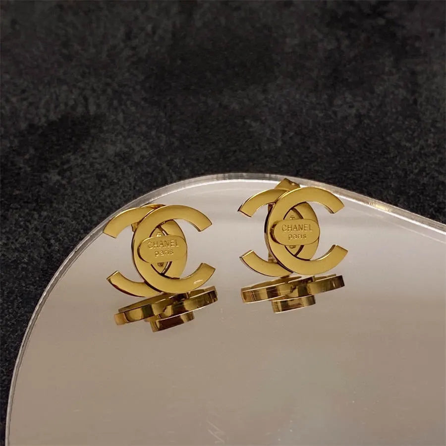 Chanel mid-vintage glossy earrings