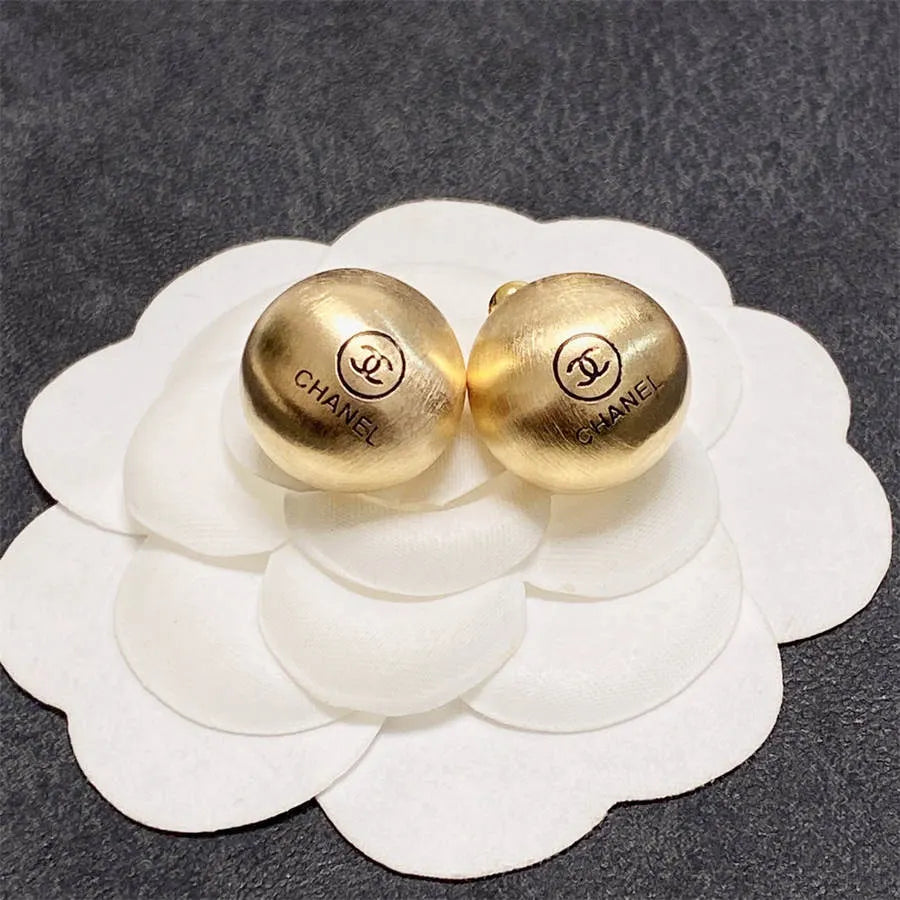 Chanel brushed gold stud earrings