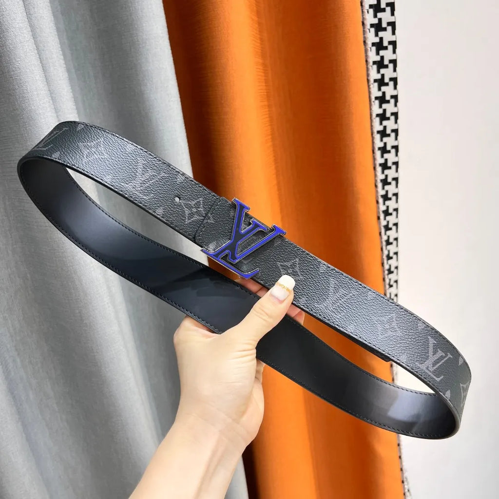 Louis Vuitton LV INITIALES 4CM