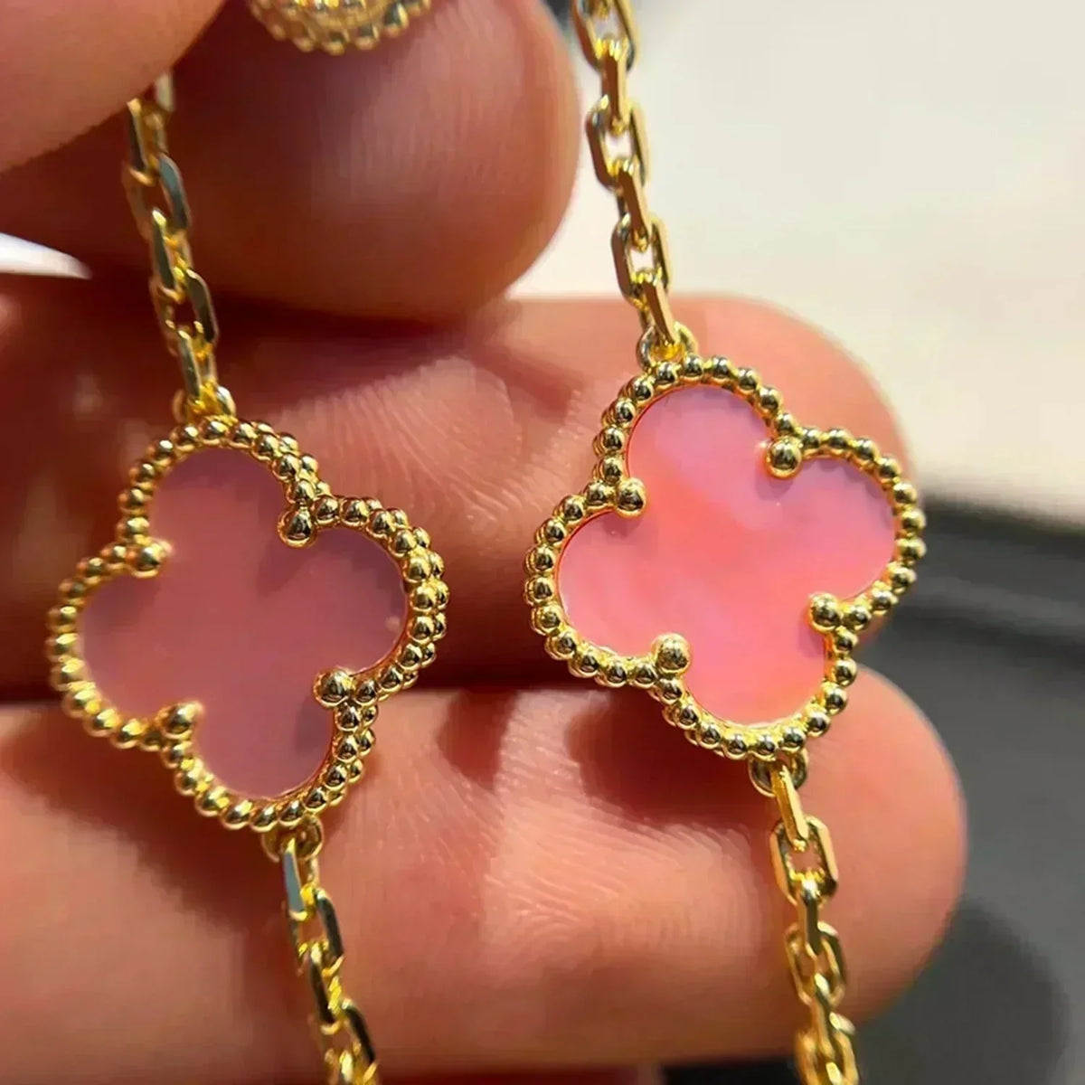 New  CLOVER 5 MOTIFS  PINK MOP BRACELET COLLECTION